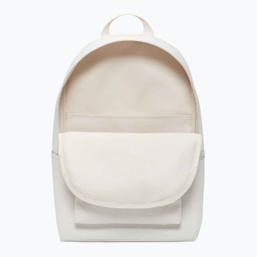 Batoh Nike Heritage 25 l light orewood brn/summit white