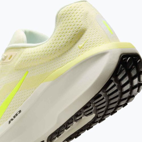 Pánske bežecké topánky Nike Winflo 11 coconut milk/neon yellow/light zitron/volt