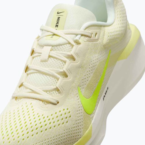 Pánske bežecké topánky Nike Winflo 11 coconut milk/neon yellow/light zitron/volt