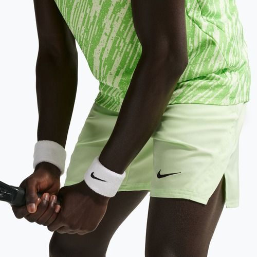 Pánske tenisové šortky Nike Court Dri-Fit Victory 7" light liquid lime/black