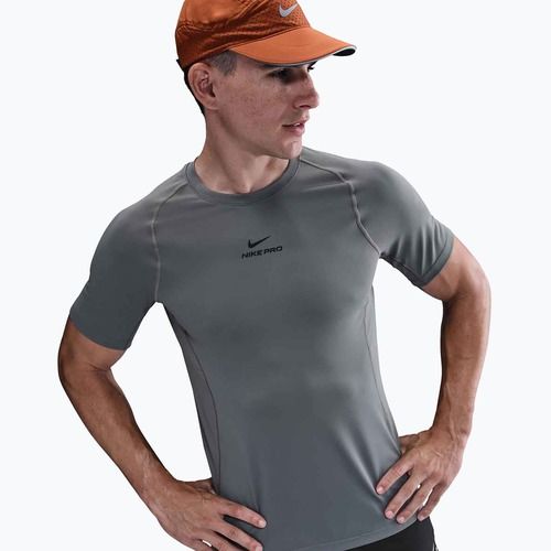 Pánske tréningové tričko Nike Pro Training Dri-Fit smoke grey/black