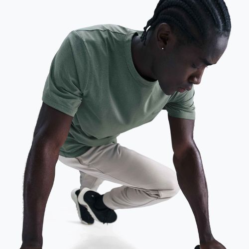 Pánske tričko Nike Dri-Fit UV Hyverse clay green/clay green