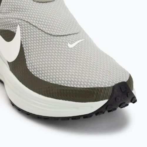 Pánske bežecké tenisky Nike Revolution 8 EasyOn spruce fog/cargo khaki/spruce aura/sail