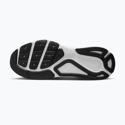 Dámske bežecké topánky Nike Structure 26 black/cool grey/metallic silver/white