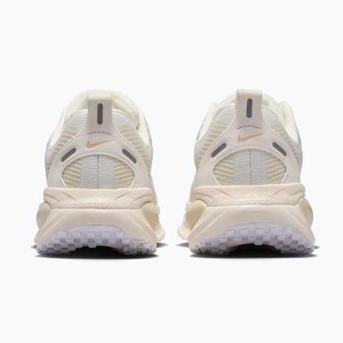 Dámske bežecké topánky Nike Vomero 18 ESS summit white/chalk/sea glass/white