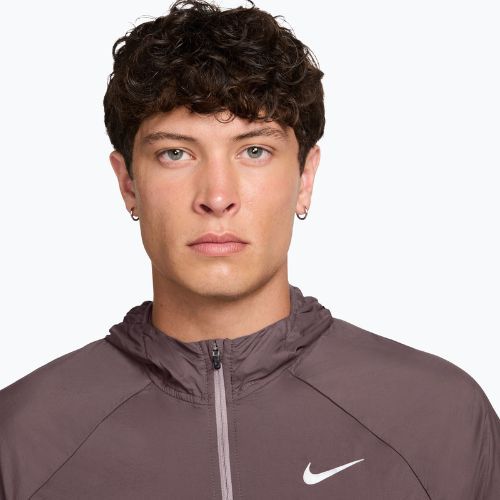 Pánska bežecká bunda Nike Stride Repel UV tattoo/light violet ore