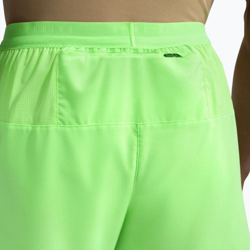 Pánske bežecké šortky Nike Stride Dri-Fit Brief-Lined 7" lime blast