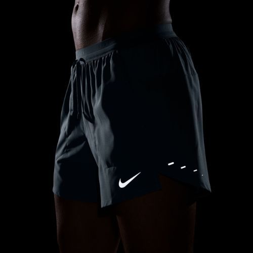 Pánske šortky Nike Stride Dri-Fit s podšívkou 5" pracovná modrá