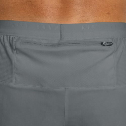 Pánske bežecké šortky Nike Stride Dri-Fit 2in1 7" smoke grey