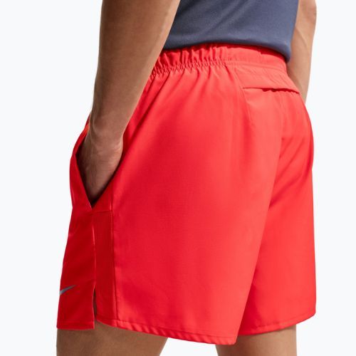 Pánske šortky Nike Dri-Fit Challenger 7" Brief-Lined light crimson/light crimson