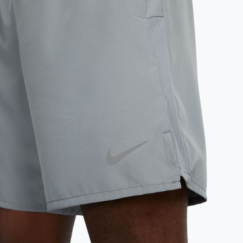 Pánske šortky Nike Dri-Fit Challenger 7" 2in1 smoke grey/dark smoke grey