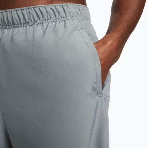 Pánske šortky Nike Dri-Fit Challenger 7" 2in1 smoke grey/dark smoke grey