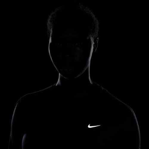 Dámske bežecké tričko s dlhým rukávom Nike Swift Dri-Fit UV black