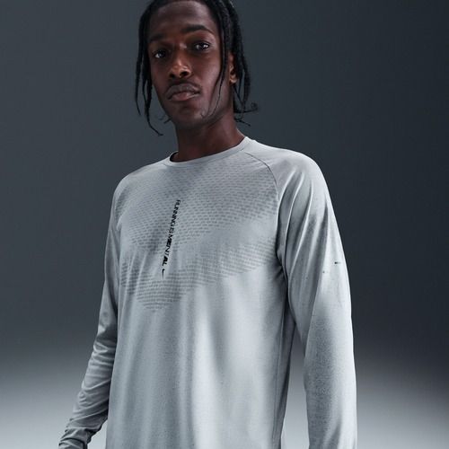 Pánske bežecké tričko s dlhým rukávom Nike Stride Dri-Fit ADV light smoke grey