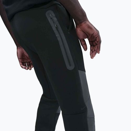 Pánske nohavice Nike Tech Joggers black/dark smoke grey/metallic gold