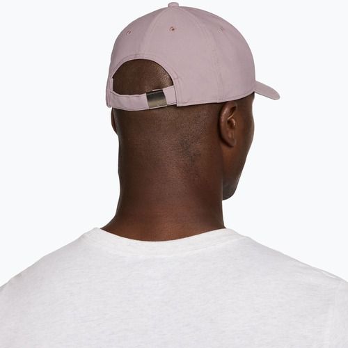 Šiltovka Nike Dri-Fit Club light violet ore/metallic silver