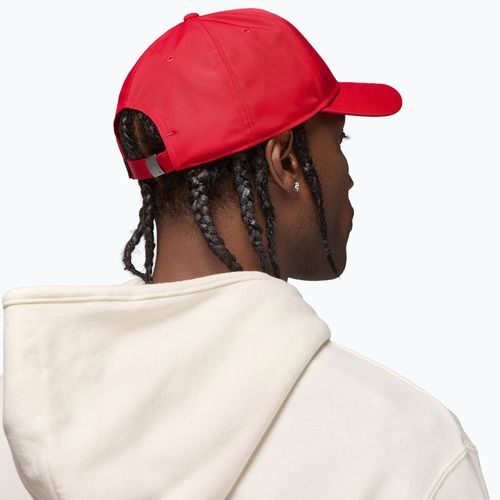 Šiltovka Jordan Rise Structured Metal Jumpman gym red/r511
