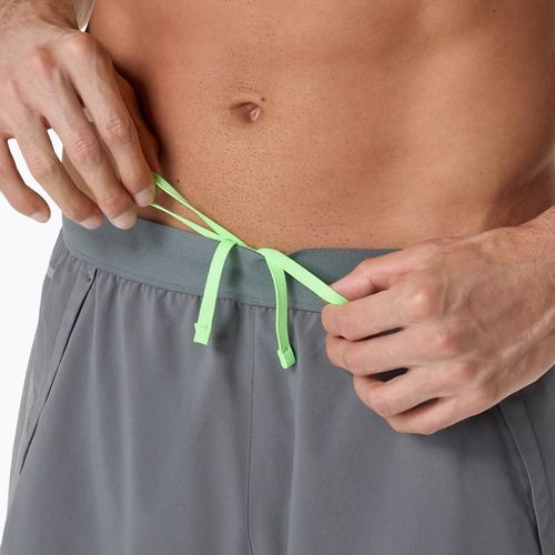 Pánske bežecké šortky ASICS Road 5IN clay grey/steel grey/illuminate green