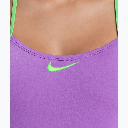 Dámske jednodielne plavky Nike Hydrastrong Logo Graphic T-Back bright violet