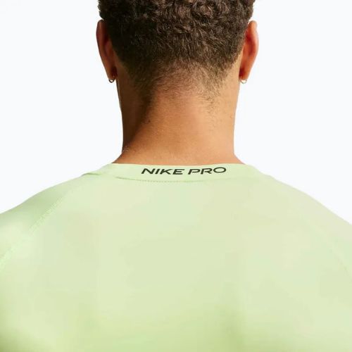 Pánske tréningové tričko s dlhým rukávom Nike Pro Dri-Fit Tight Fitness light liquid lime/black