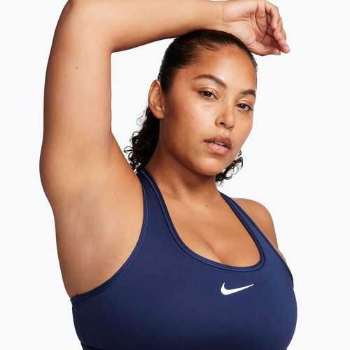 Tréningová podprsenka Nike Swoosh Medium Support midnight navy/white