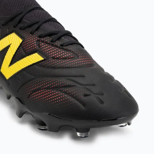 Futbalové kopačky New Balance Tekela Pro Low V5 FG black 100/punch yellow/fire cracker