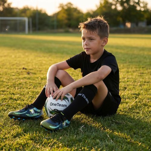 Detská futbalová súprava OneTeam Precision Set tričko a šortky čierna