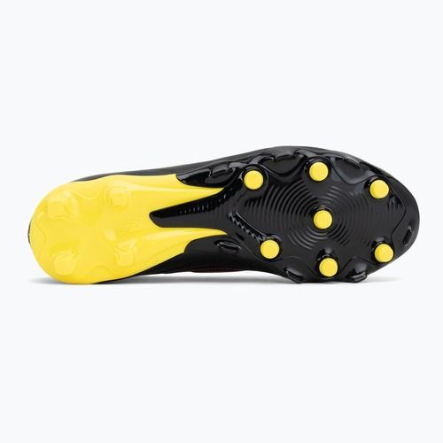 Detské kopačky New Balance Tekela Team V5 black 100/punch yellow/fire cracker