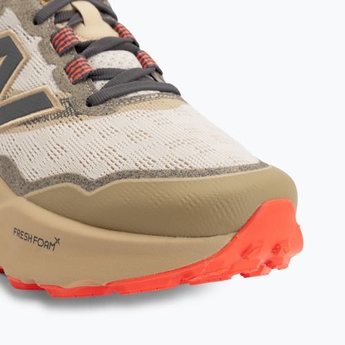 Pánske bežecké topánky   New Balance Fresh Foam Hierro V9 linen/toasted sesame