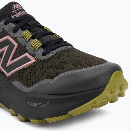 Dámske bežecké topánky New Balance Fresh Foam X Hierro V9 faded black/rosewood