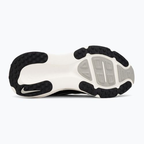 Dámske bežecké topánky Nike Vomero 18 Wide čierna/kokosové mlieko/summit biela