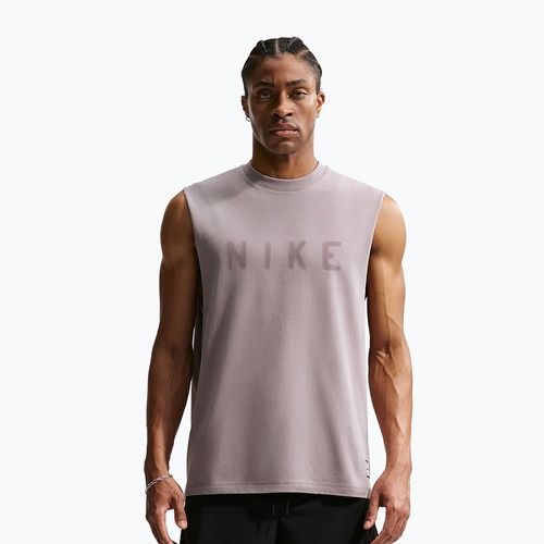 Pánske tréningové tričko Nike Athletic Club Dri-Fit light violet ore/light violet ore