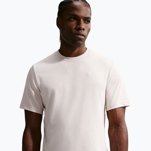 Pánske tréningové tričko Nike Dri-Fit Primary light orewood brown/light orewood brown