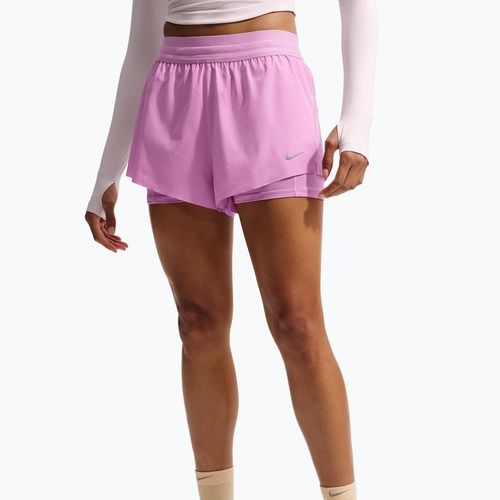 Dámske bežecké šortky Nike Swift Mid-Rise 2in1 light magenta/light magenta