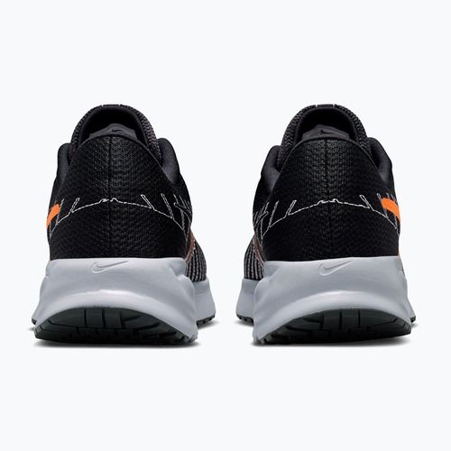 Pánske bežecké topánky Nike Run Defy black/wolf grey/total orange
