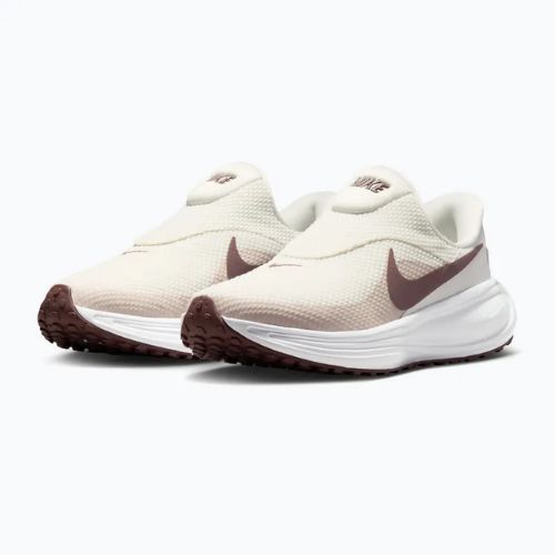 Dámske bežecké topánky Nike Revolution 8 EasyOn phantom/white/silt red/tattoo
