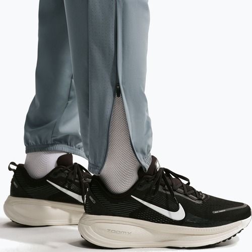 Pánske bežecké nohavice Nike Miler Dri-Fit Woven smoke grey/smoke grey