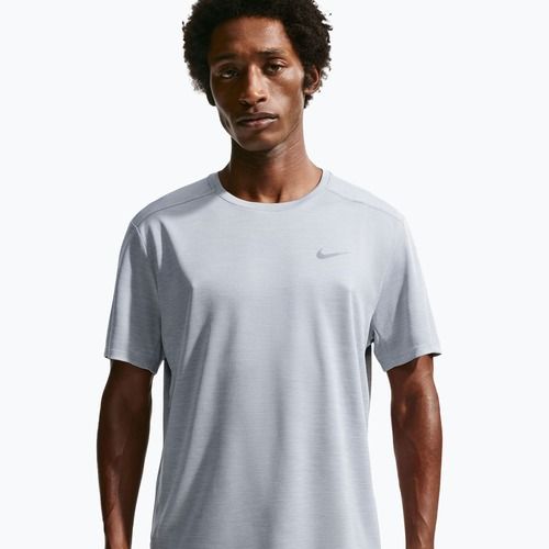 Pánske bežecké tričko Nike Miler Dri-Fit UV grey fog/particle grey