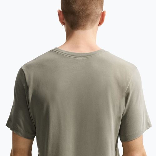 Pánske bežecké tričko Nike Dri-Fit Running silver sage/spruce fog