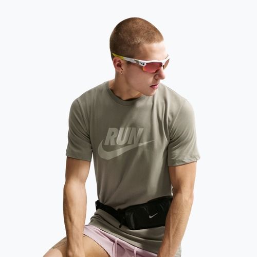 Pánske bežecké tričko Nike Dri-Fit Running silver sage/spruce fog