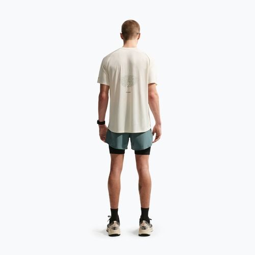 Pánske bežecké tričko Nike Stride Dri-Fit ADV coconut milk