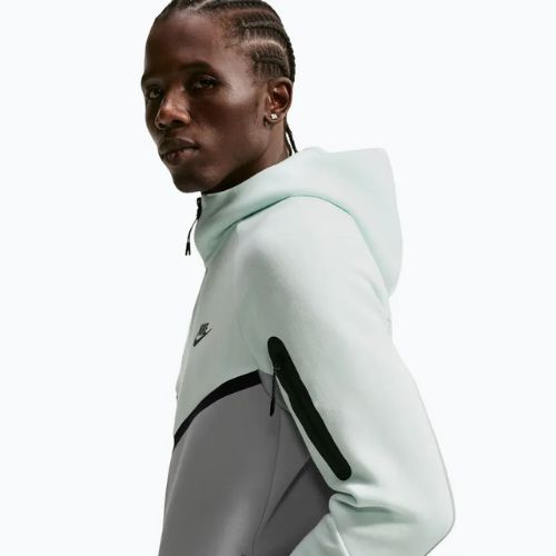 Pánska mikina Nike Tech Windrunner Full Zip barely green/light silver/black