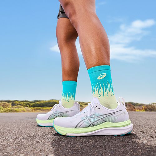 Pánske bežecké topánky ASICS Gel-Kayano 33 white/stadium orange