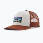 Šiltovka Patagonia P-6 Logo Trucker Hat white w/rusty red