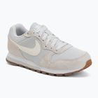 Dámske topánky Nike MD Runner 2 photon dust/white/gum med brown/sail