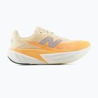 Dámske bežecké topánky New Balance FuelCell Rebel V5 calcium/gumdrop