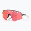 Slnečné okuliare Oakley Sutro Lite Sweep matná strieborná/modrá colorshift/prizm trail torch