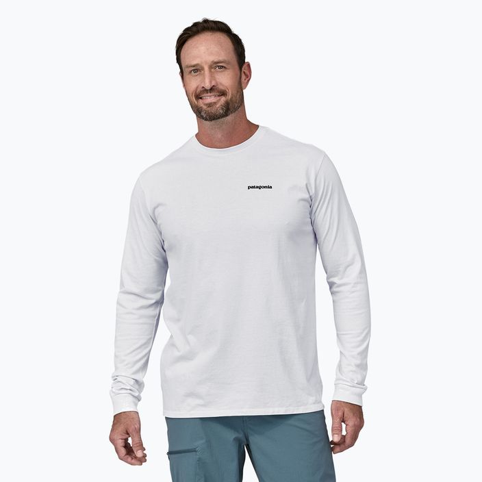 Pánske tričko Patagonia P-6 Logo Responsibili Longsleeve white