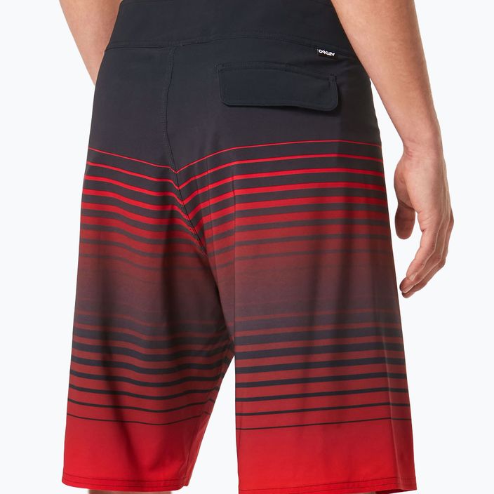 Oakley Fade Out RC 21" pánske plavecké šortky čierne/červené FOA40370403H 7