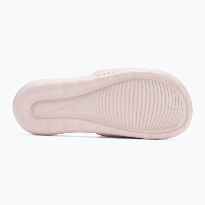 Dámske šľapky Nike Victori One Slide barely rose/barely rose/metallic silver 4